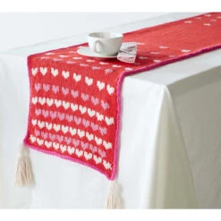 Lily Sugar&Cream Sprinkle Of Love Table Runner Knit Kit