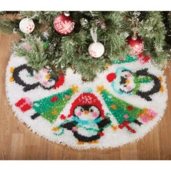 Herrschners Penguin Pals Tree Skirt Latch Hook Kit
